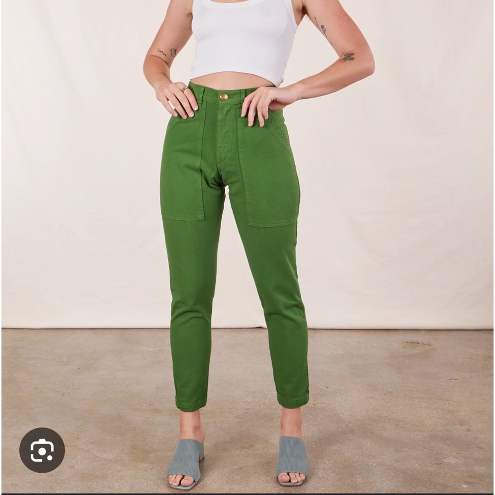 Big Bud 2XL Petite Pencil pants in sold out dark green. Never worn!